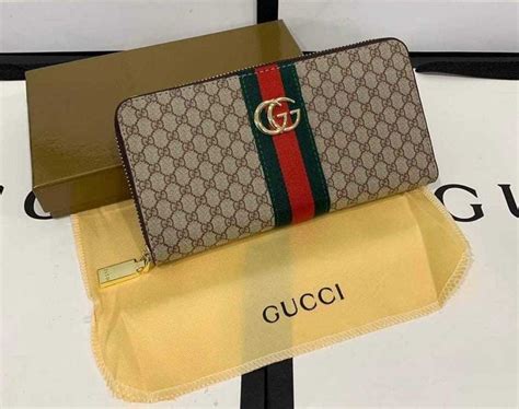 กระเป๋าสตางค์ gucci